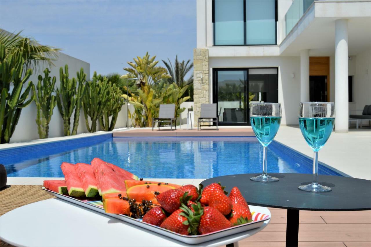 Villa With Private Pool Llobregales Exterior photo